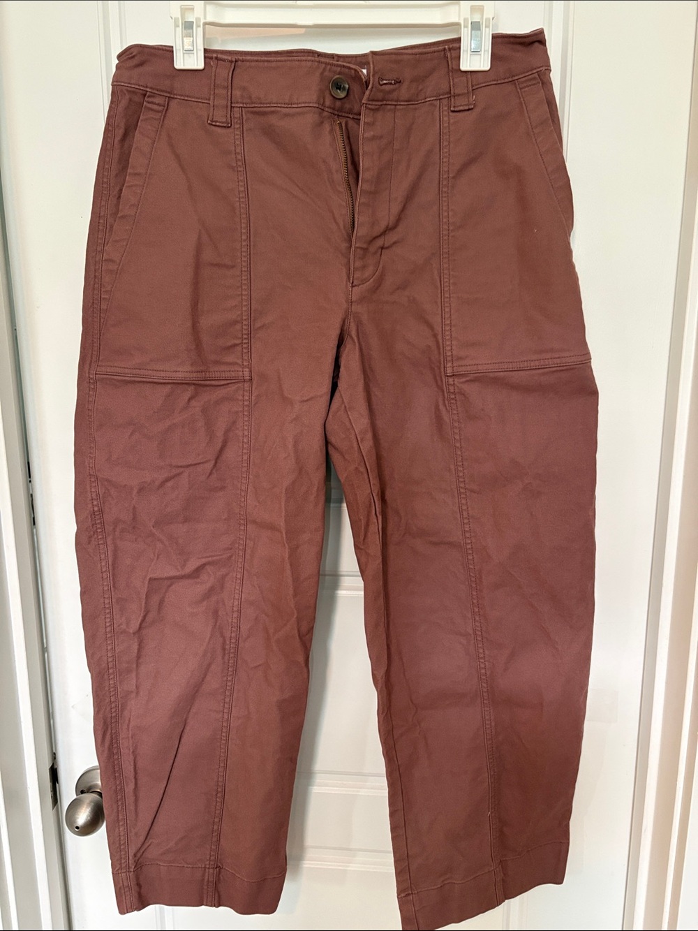 Old Navy WoMen's barrel leg Pants in Rust Brown